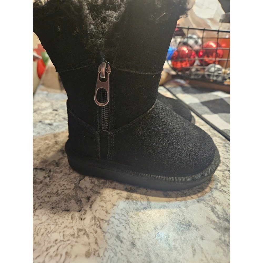 Koolaburra by UGG Kids Black Suede Sheepskin Lined Winter Boots Side Zip toddler